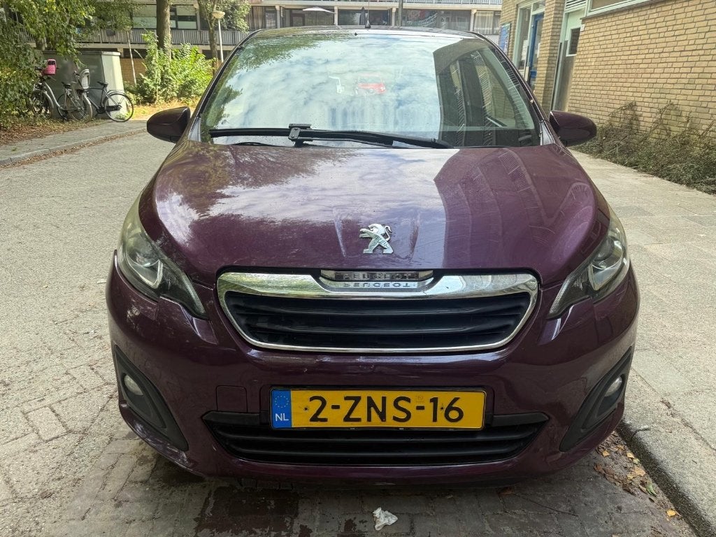 Peugeot 108 1.0 12V E-vti 68PK 5DR Aut5 2015, Auto's, Overige kleuren, Origineel Nederlands, 24 km/l, Particulier