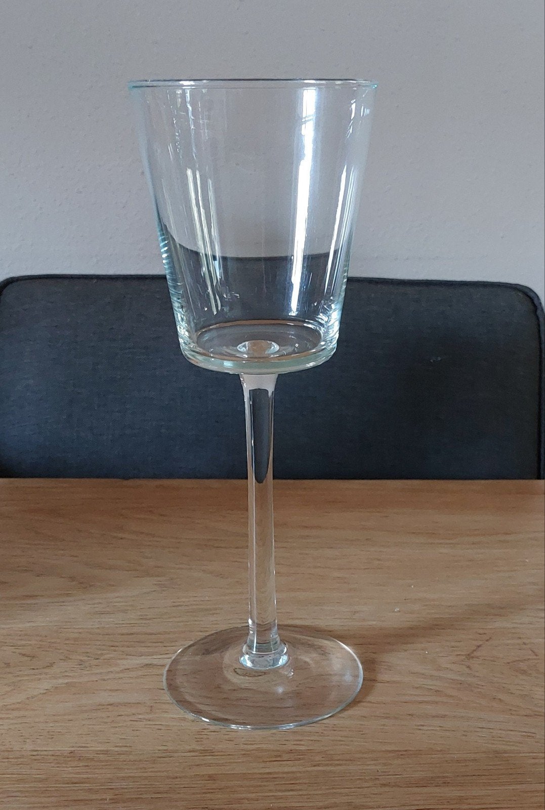 Elegante glazen kandelaar op hoge voet, Ophalen, Glas, Zo goed als nieuw, Kandelaar