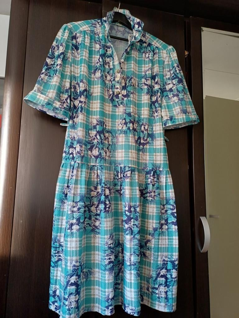 Vintage jurk., Ophalen of Verzenden, Zo goed als nieuw, Maat 46/48 (XL) of groter, Onder de knie