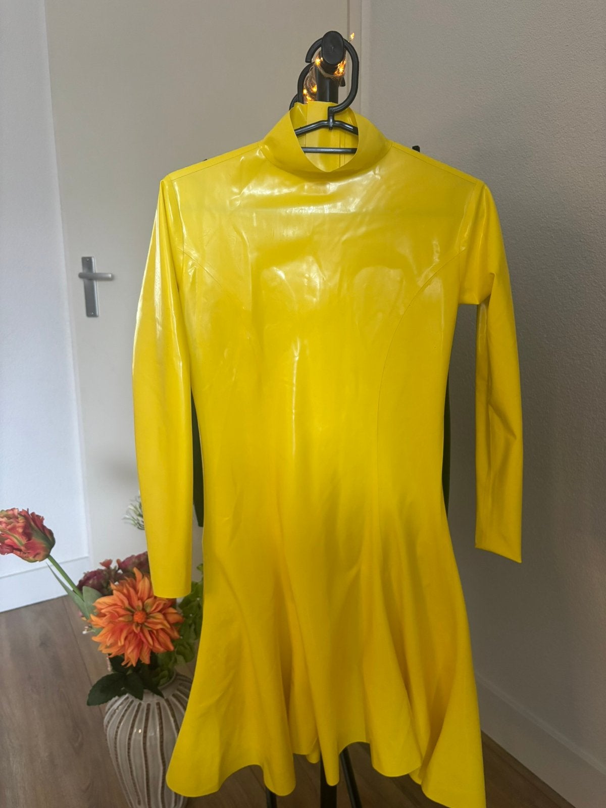 Skater jurk / Latex / Maat S, Verzenden, Geel, Overige typen