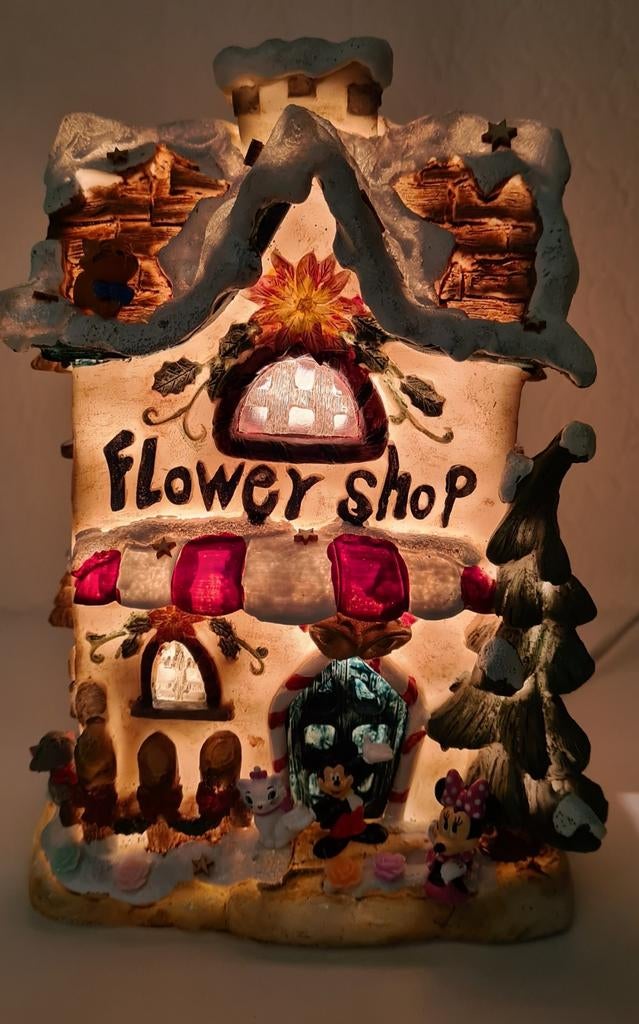 Prachtig kersthuis met minnie,mickey,aristocats., Diversen, Ophalen of Verzenden