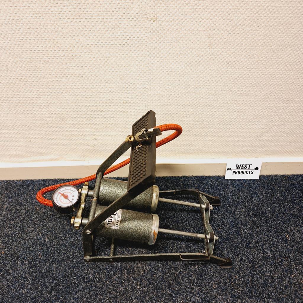 Voetpomp + Manometer, Gebruikt, ., Ophalen of Verzenden, Handmatig