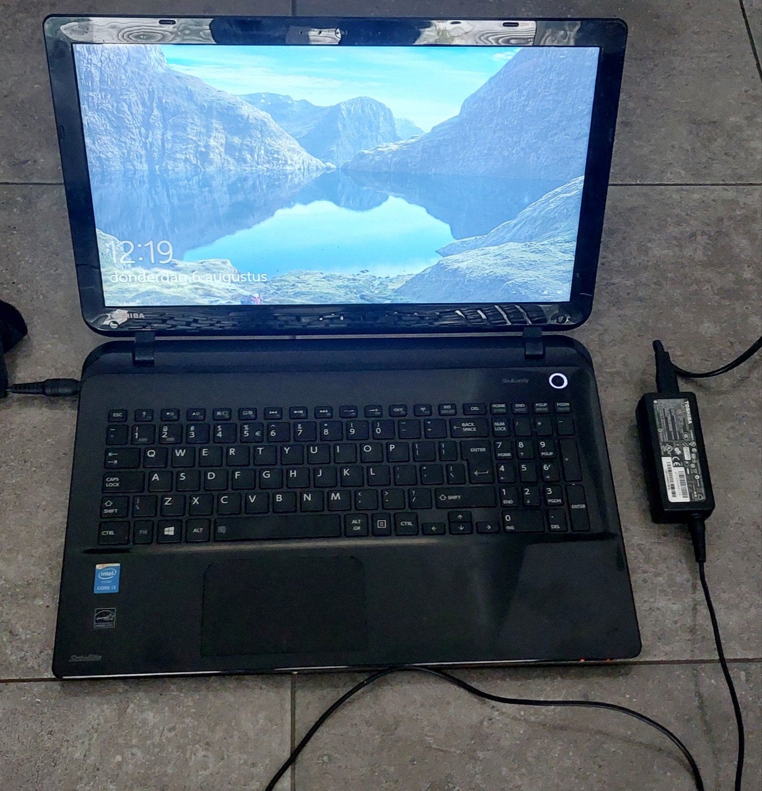 Toshiba Satellite L50-B-1DK laptop, Computers en Software, Ophalen of Verzenden, Zo goed als nieuw, Toshiba