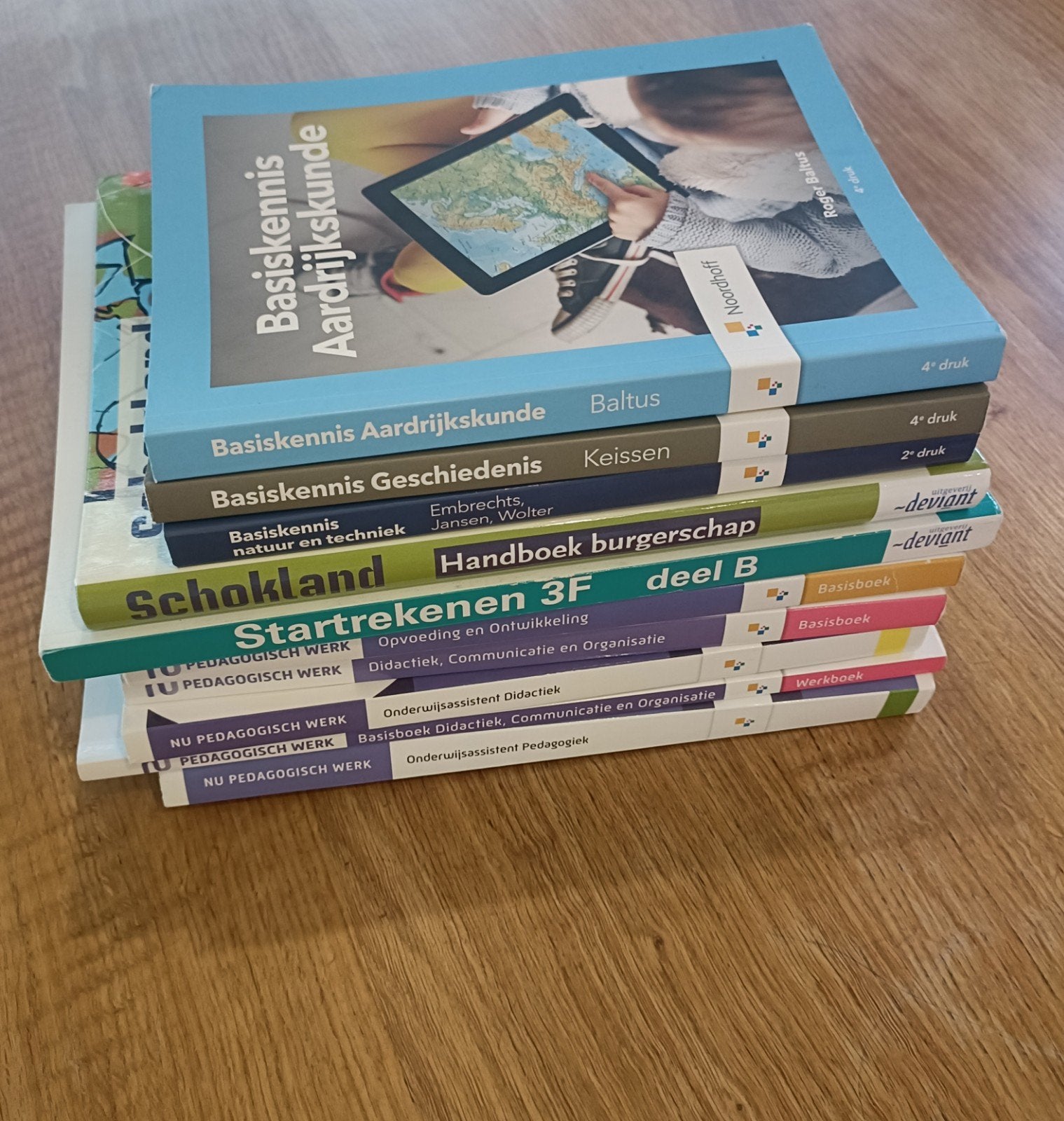 Boeken onderwijsassistent niveau 4 leerjaar 1,2 en 3., Ophalen, Zo goed als nieuw, School, Studie en Wetenschap