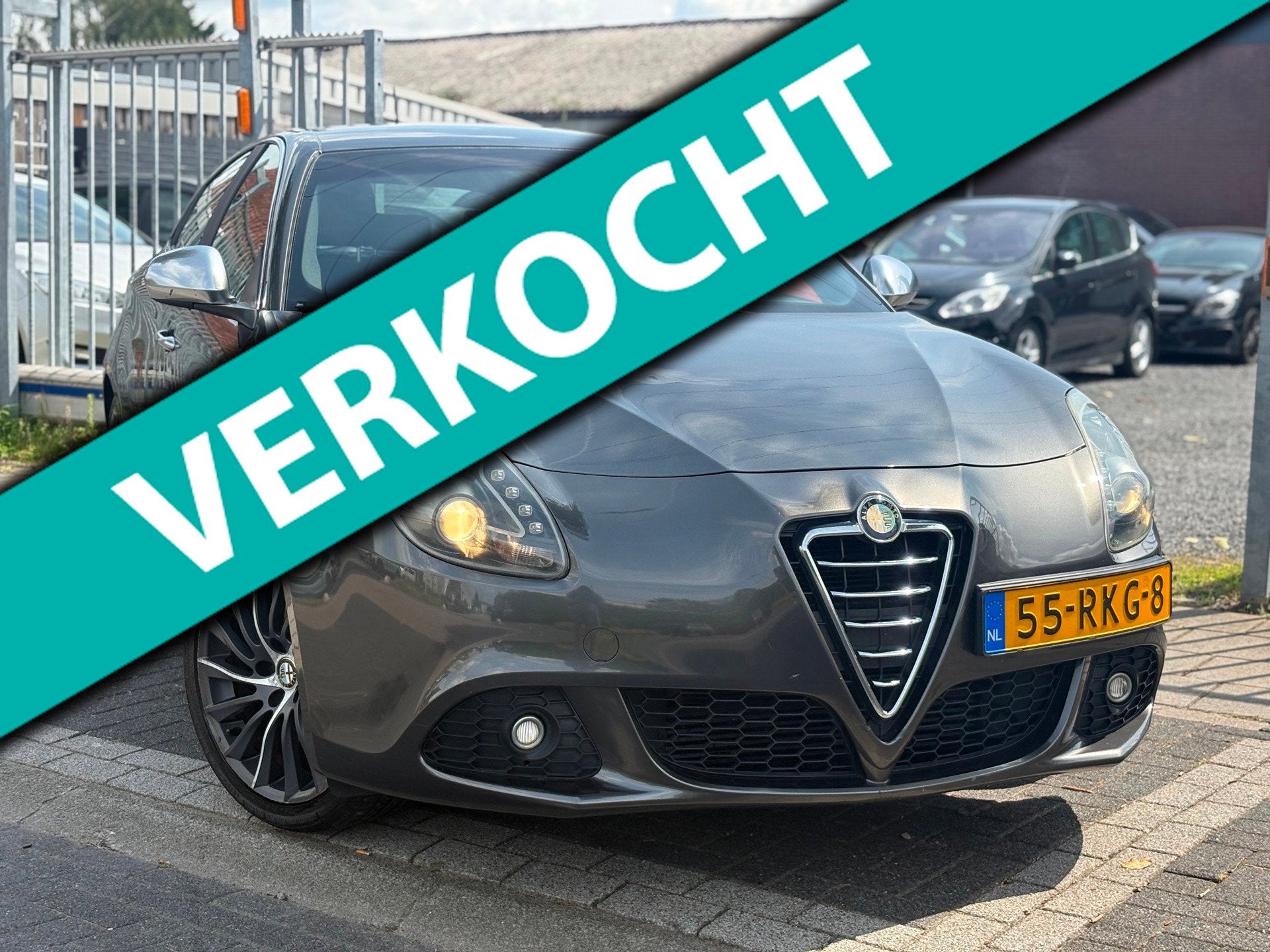 Alfa Romeo Giulietta 1.4 T Distinctive | Lederen bekleding |, Auto's, Voorwielaandrijving, Euro 5, Gebruikt, Zwart