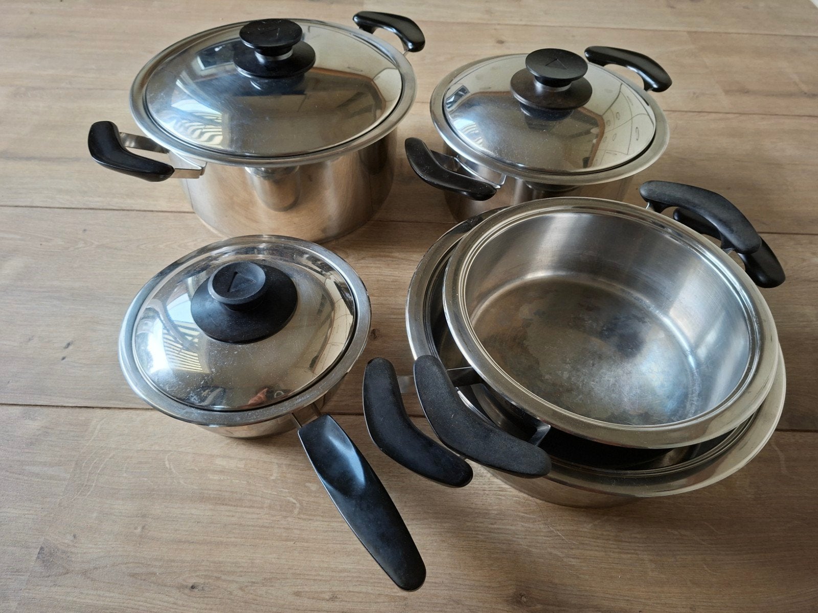 AMC Pannenset - RVS Kookpannen met Deksel, Gebruikt, Met deksel, Pannenset, Ophalen of Verzenden