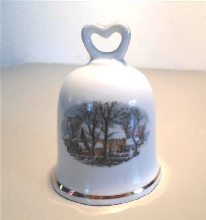 AVON. Porseleinen tafelbel. Jaren '70., Antiek en Kunst, Curiosa en Brocante, Ophalen of Verzenden