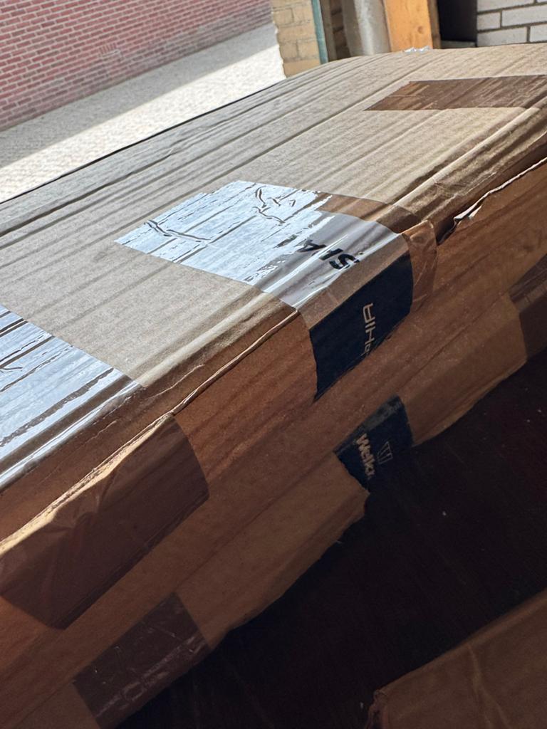 Lewmar Flush Mitre 3 Portlight 171x429mm Zwart/Grijs, Watersport en Boten, Ophalen of Verzenden, Nieuw, Overige typen