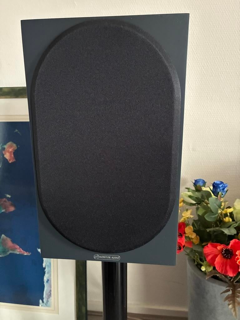 Monitor Audio Bronze 100, Zo goed als nieuw, 60 tot 120 watt, Front, Rear of Stereo speakers, Ophalen