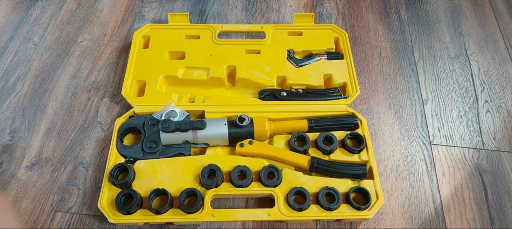 Perstang Set met Diverse Maten Persbekken, Ophalen of Verzenden, Zo goed als nieuw