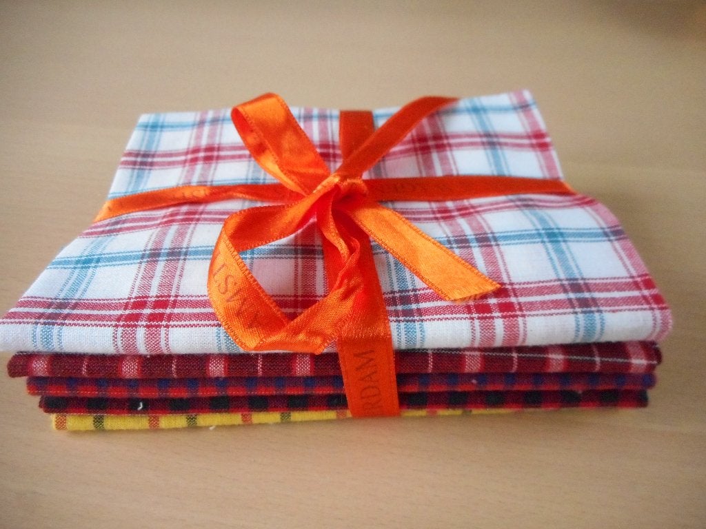 Lapjes stof Den Haan en Wagenmakers, Meerkleurig, Nieuw, Ophalen of Verzenden, 30 tot 120 cm