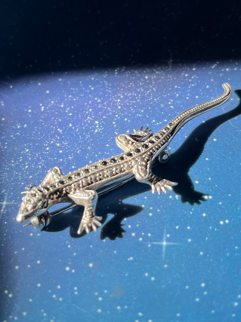 Oude zilveren salamander broche met groene ogen, Ophalen of Verzenden, Zilver, Broche