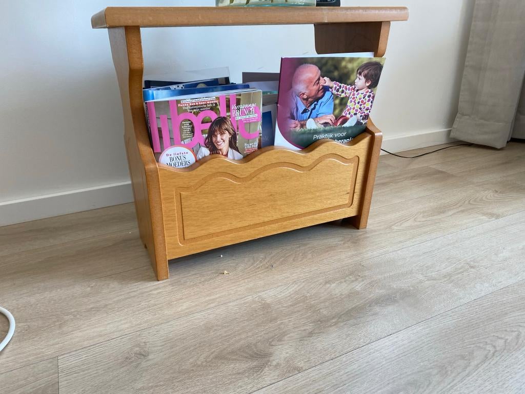 Eiken krantenbak / tijdschriftenhouder, Huis en Inrichting, Woonaccessoires | Krantenbakken en Lectuurbakken, Ophalen, Gebruikt