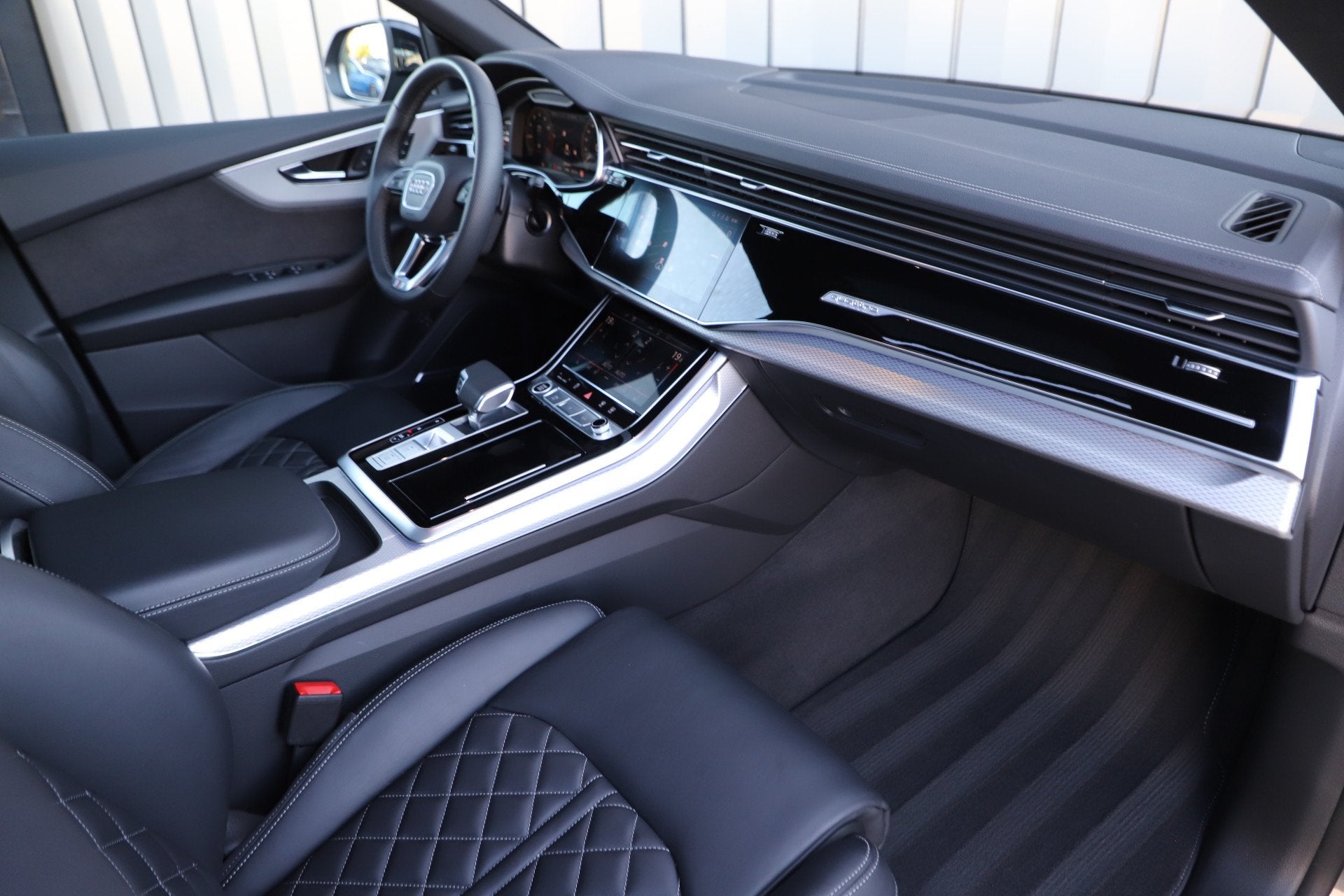 Audi Q8 60 TFSI e quattro S Competition | 490PK | Achterasbe, Auto's, Automaat, Dealer onderhouden, Gebruikt, 2995 cc