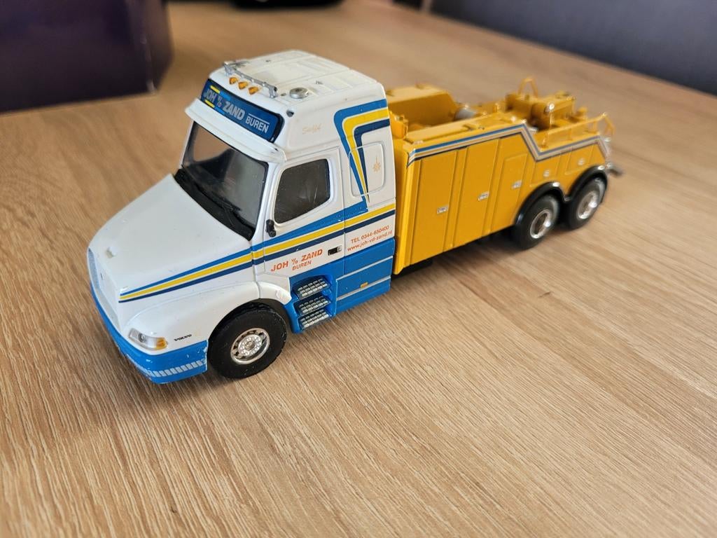 Bergingstruck  John v.h zand, Hobby en Vrije tijd, Modelauto's | 1:50, Zo goed als nieuw, Bus of Vrachtwagen, Tekno, Ophalen of Verzenden