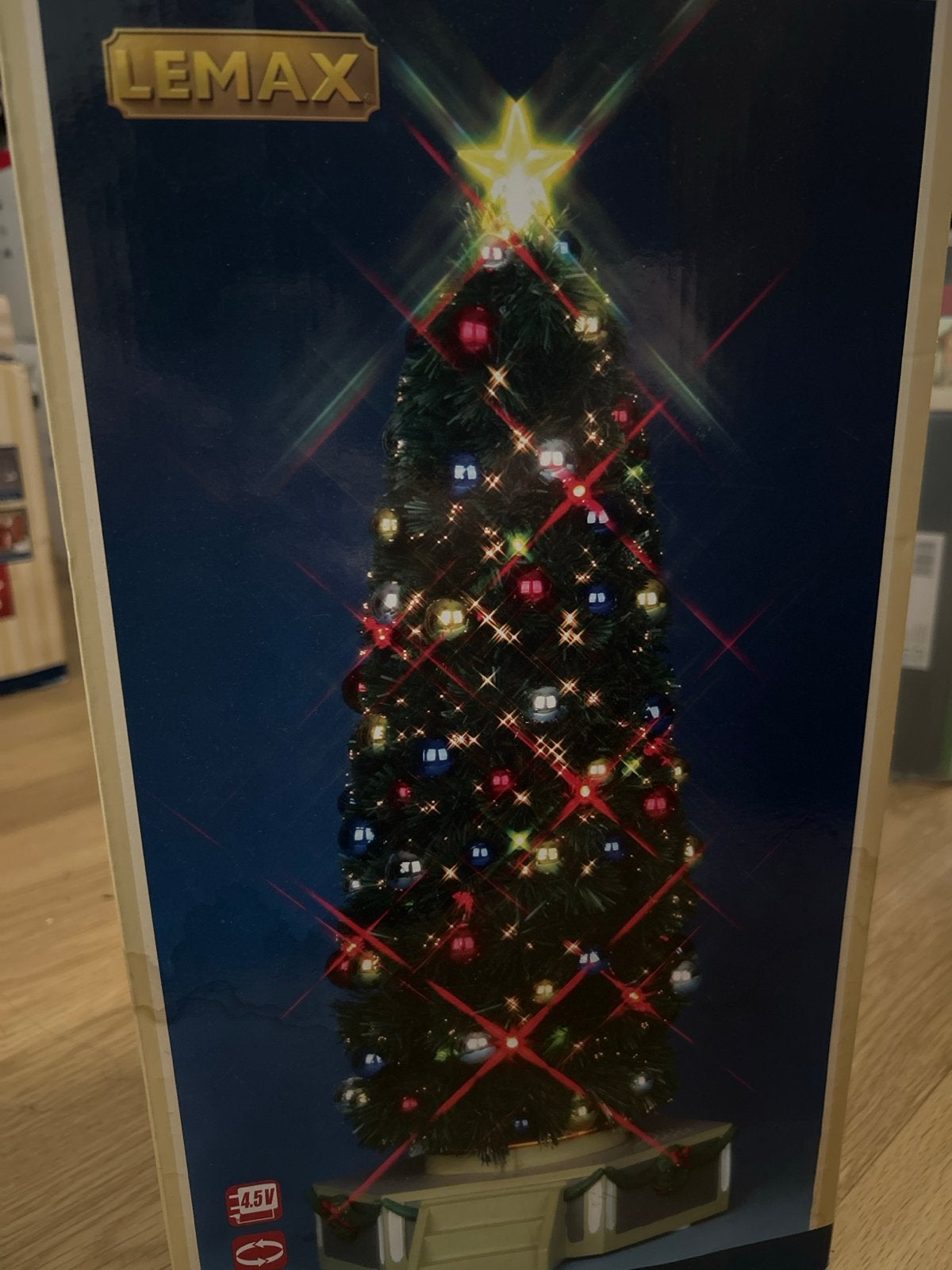 Lemax #24500 The Majestic Christmas Tree, Ophalen, Zo goed als nieuw
