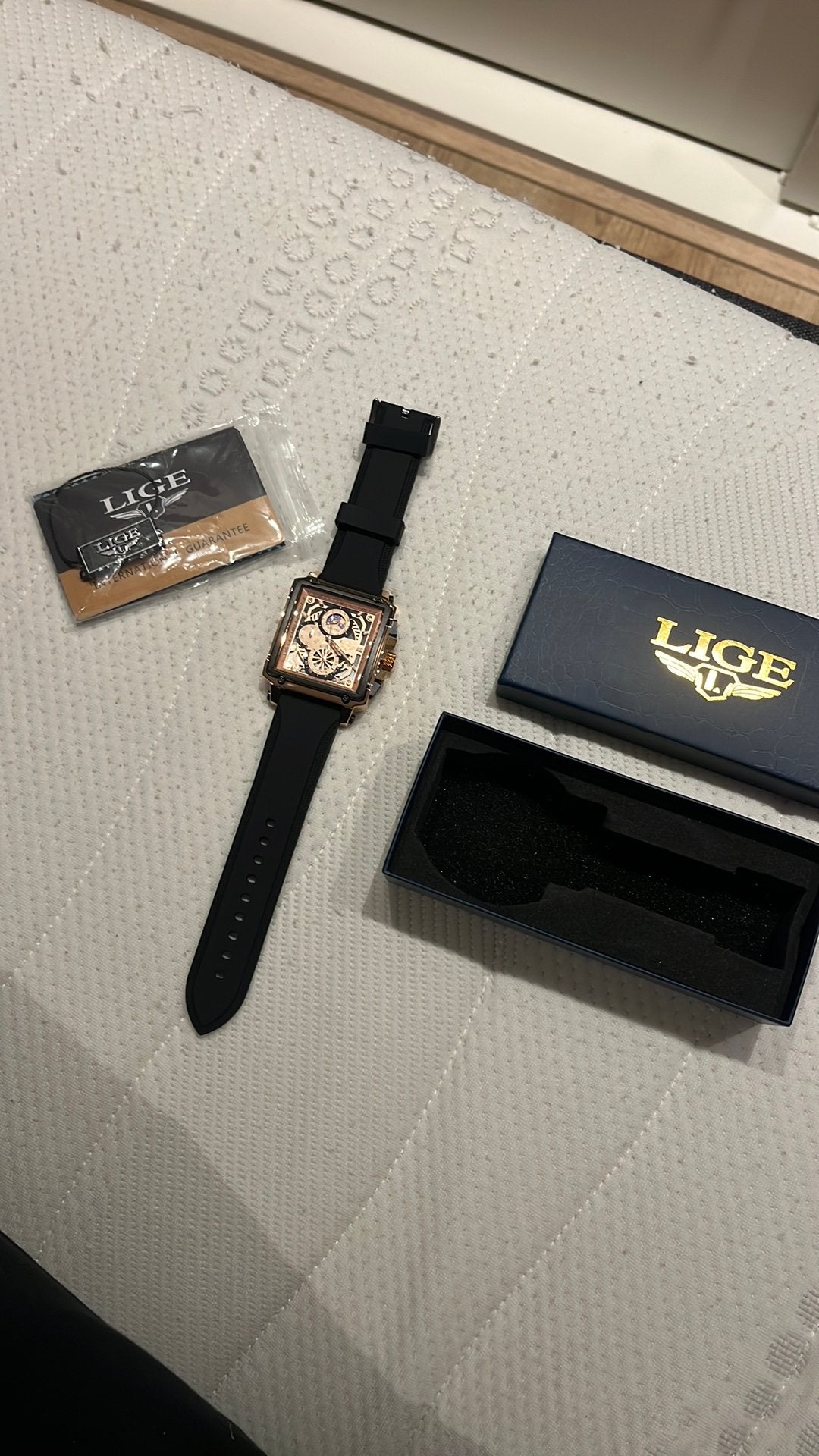 Lige horloge, Ophalen of Verzenden, Staal, Overige merken, 1960 of later