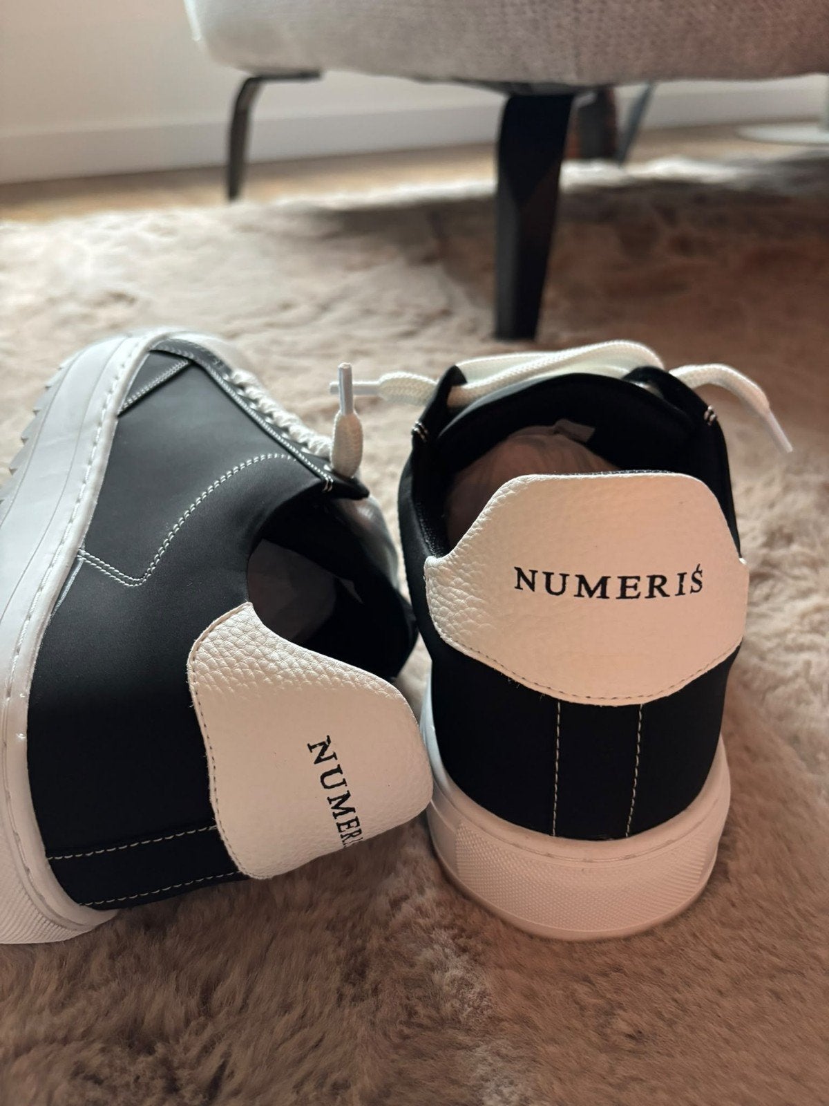 Numeris sneakers mt 43, Ophalen of Verzenden, Zo goed als nieuw