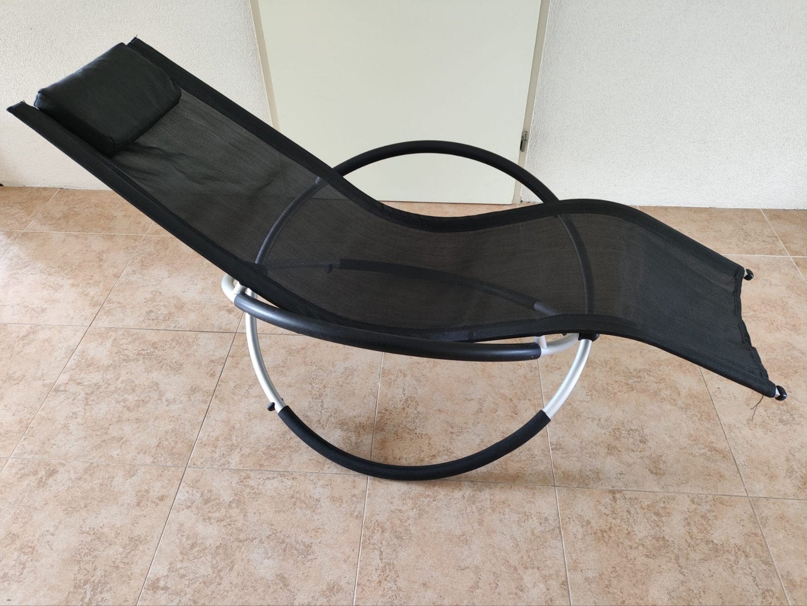 Lounge Rocker Schommelstoel Zwart - Comfortabel & Stijlvol, Huis en Inrichting, Fauteuils, Modern, Lounge, Ophalen of Verzenden
