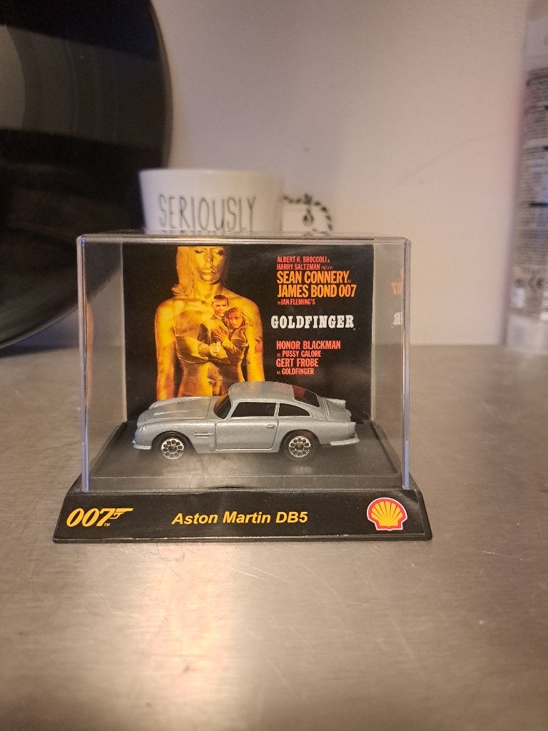 007 Aston Martin 1:64 Shell (Z241-50), Ophalen of Verzenden, Nieuw, Auto
