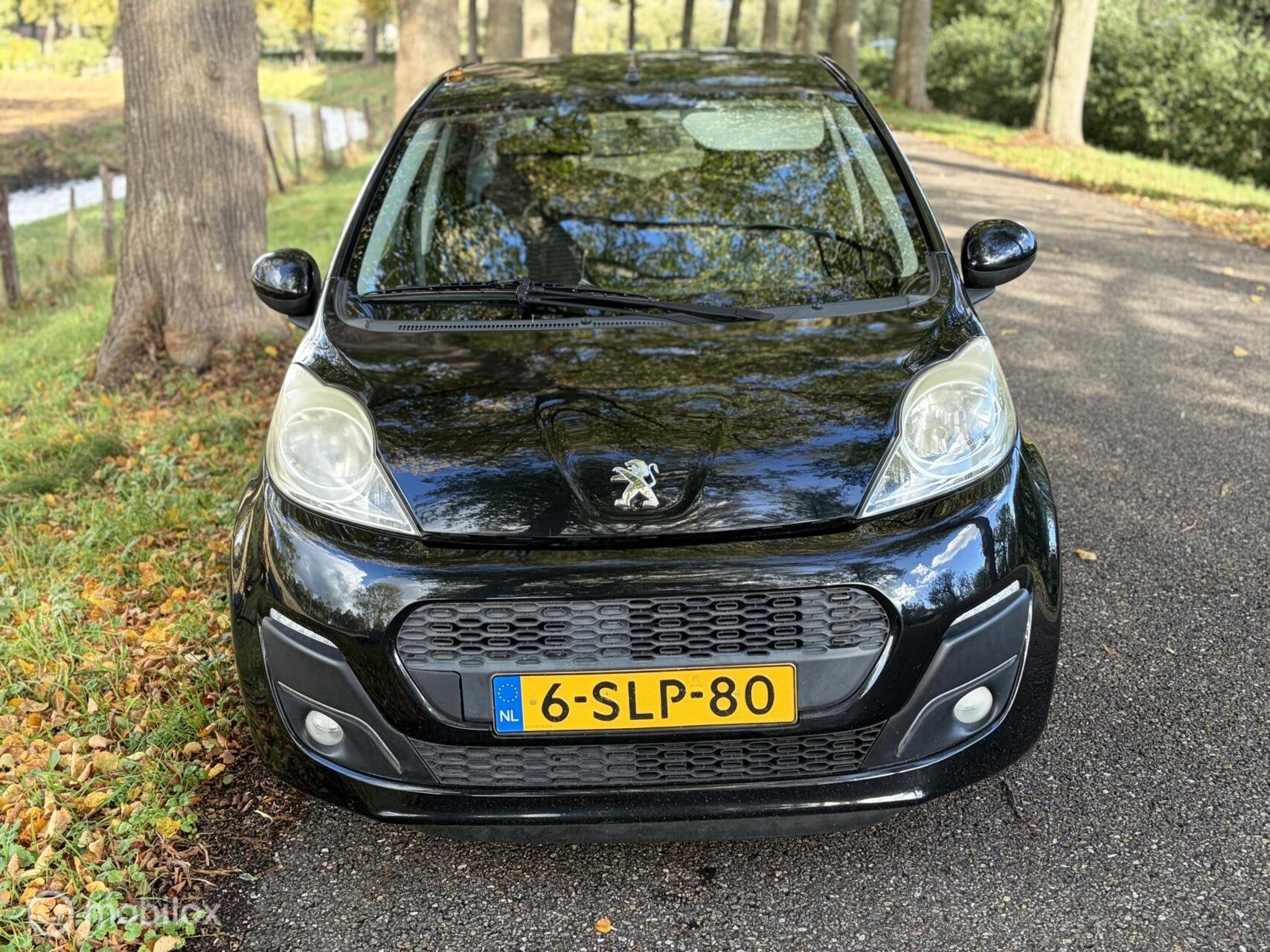 Peugeot 107 1.0 Envy | CarPlay | Goed onderhouden | Airco, Voorwielaandrijving, Euro 5, Gebruikt, 4 stoelen