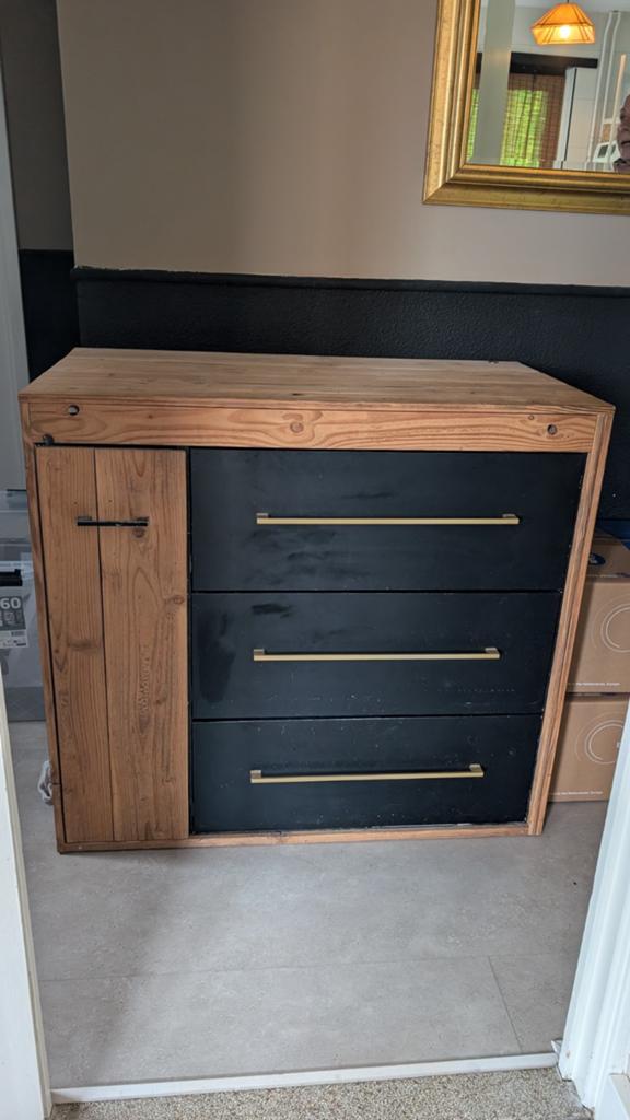 Super leuke omgebouwde commode van steigerhout, Kinderen en Baby's, Kinderkamer | Commodes en Kasten, Ophalen, Gebruikt, Commode