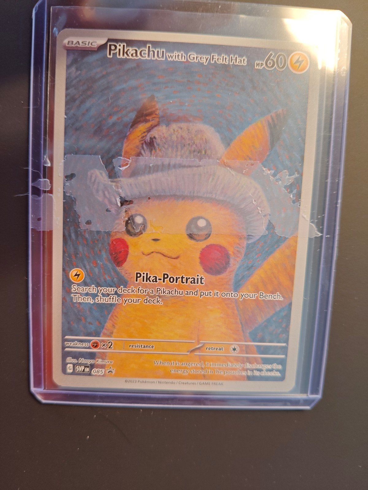 pikachu grey felt hat van Gogh, Hobby en Vrije tijd, Verzamelkaartspellen | Pokémon, Ophalen, Zo goed als nieuw