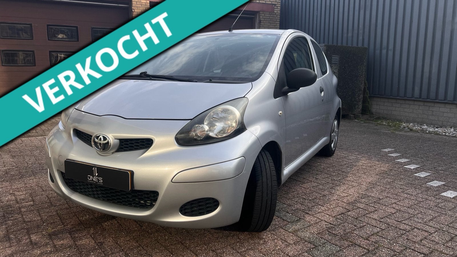 Toyota Aygo 1.0 12V Vvt-i 3DRS MMT 2009 Grijs, Auto's, Voorwielaandrijving, 4 stoelen, 68 pk, Origineel Nederlands