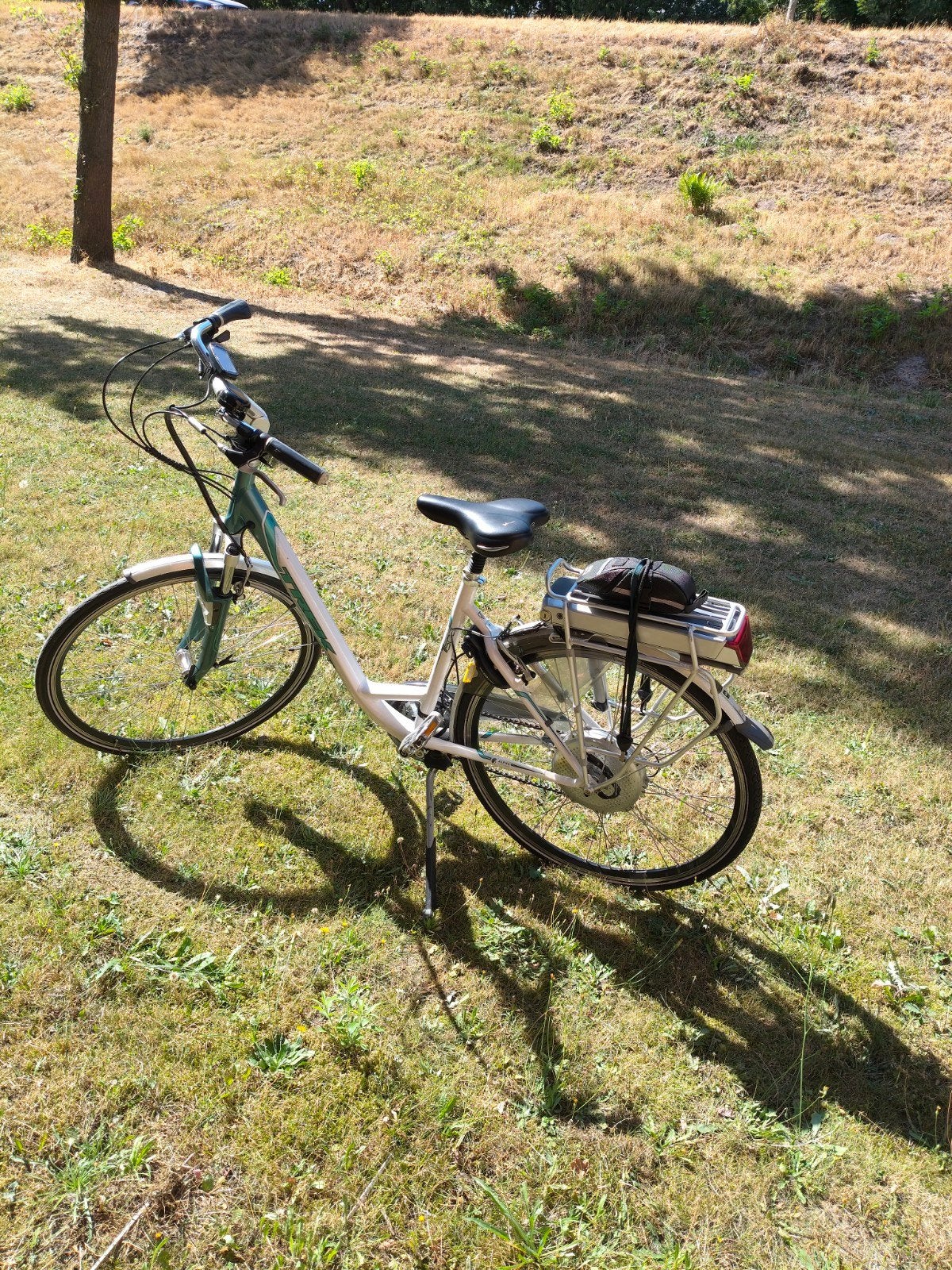 Elektrische Trek T500 Navigator Damesfiets met toebehoren, Overige merken, Gebruikt, Ophalen of Verzenden, 47 tot 51 cm