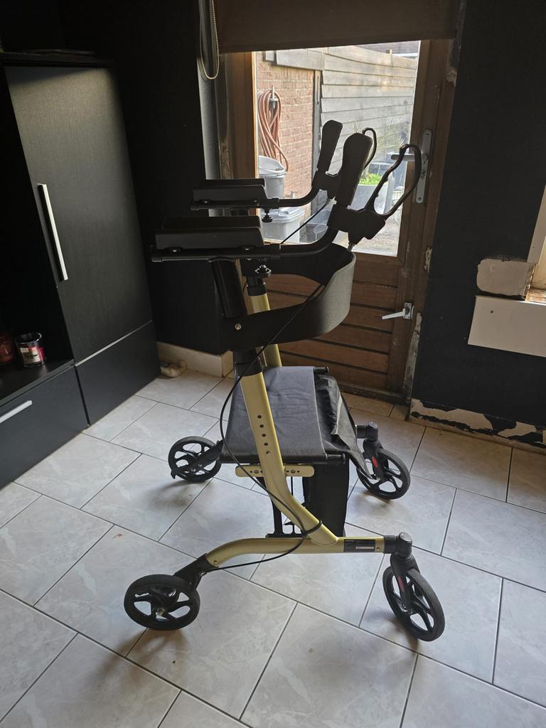 Unipro onderschouwrollator., Diversen, Ophalen, Opvouwbaar