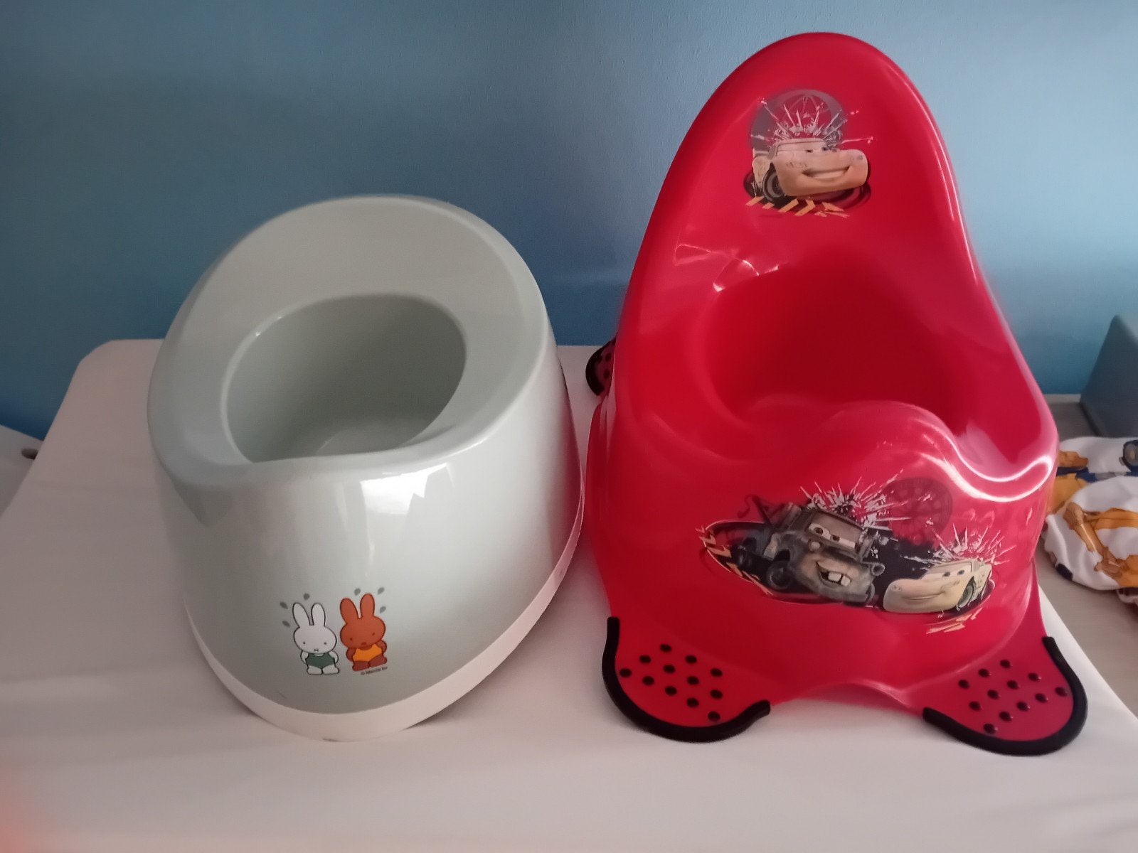 2 potjes, Kinderen en Baby's, Badjes en Verzorging, Ophalen, Zo goed als nieuw, Overige typen, Nijntje