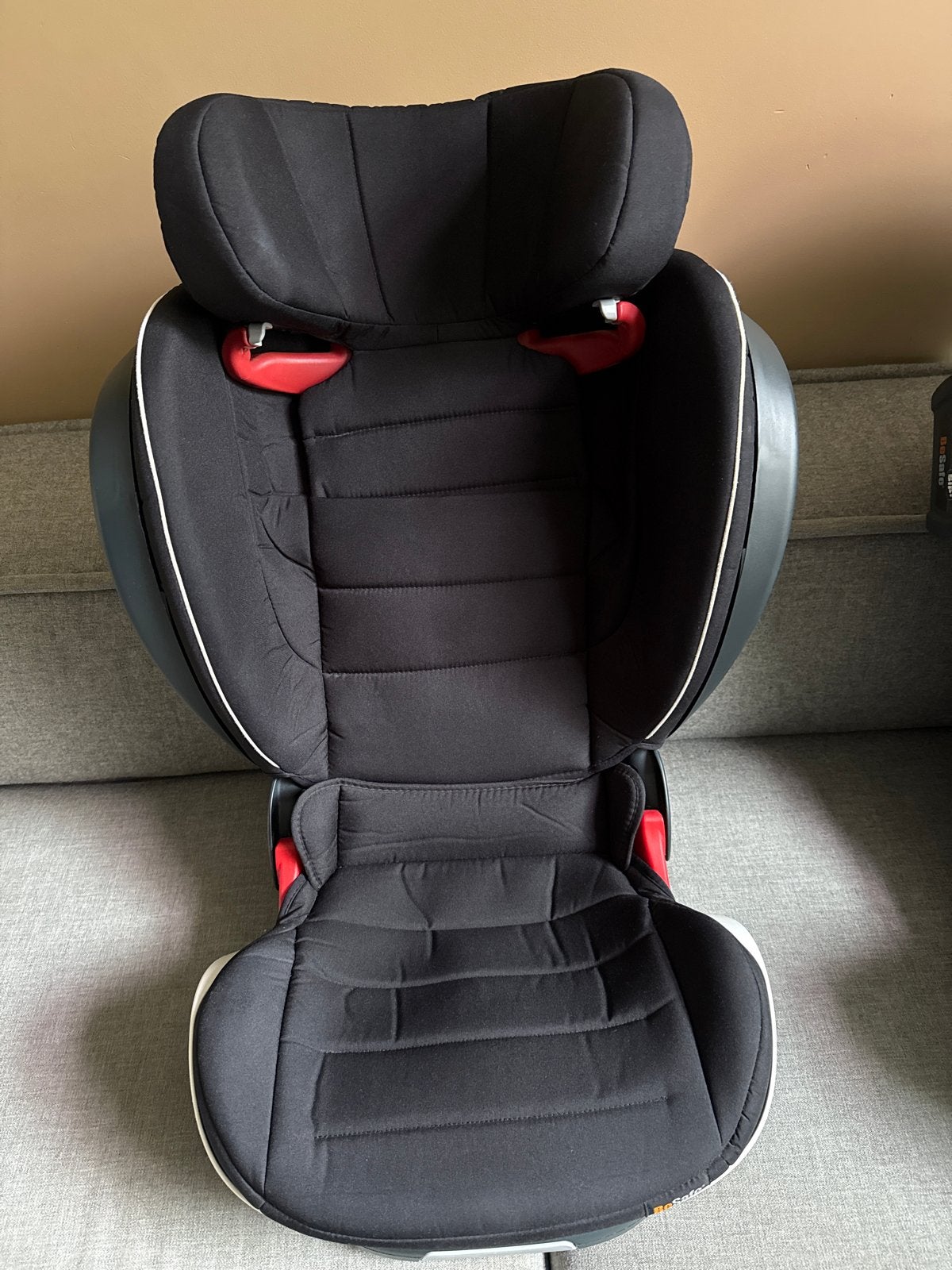 BeSafe iZi Flex S Fix autostoel - Zwart, Autogordel of Isofix, 15 t/m 36 kg, Verstelbare rugleuning, Zo goed als nieuw