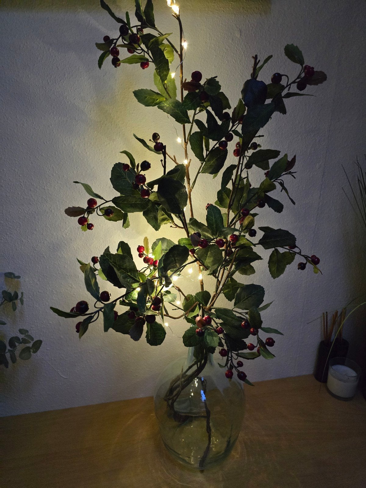 Intratuin herfst / kerst decoratie – Bessentakken met vaas, Ophalen of Verzenden