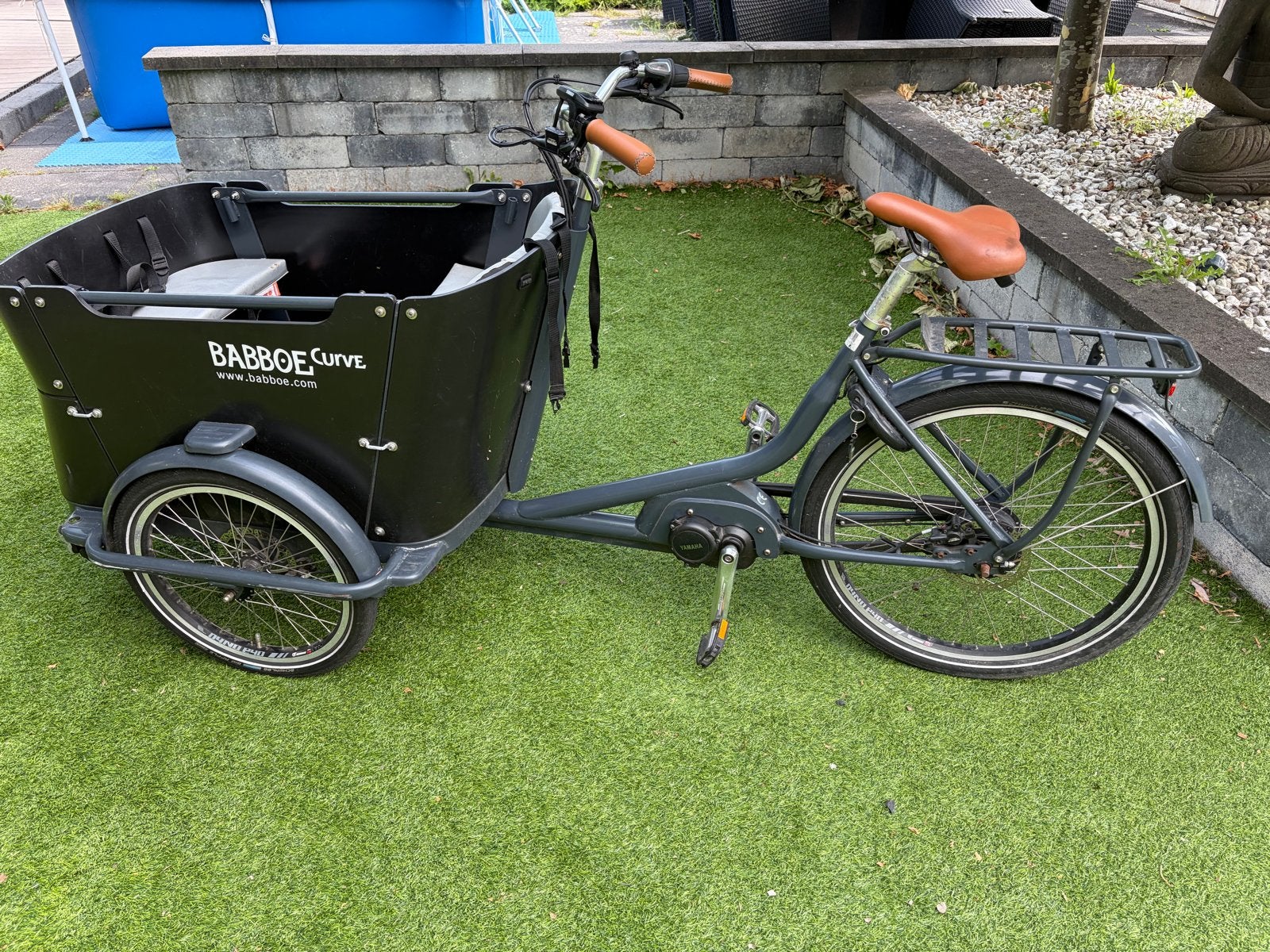 Babboe Curve bakfiets met bagagedrager en Maxi-Cosi drager, Fietsen en Brommers, Fietsen | Bakfietsen, Elektrisch, Zo goed als nieuw