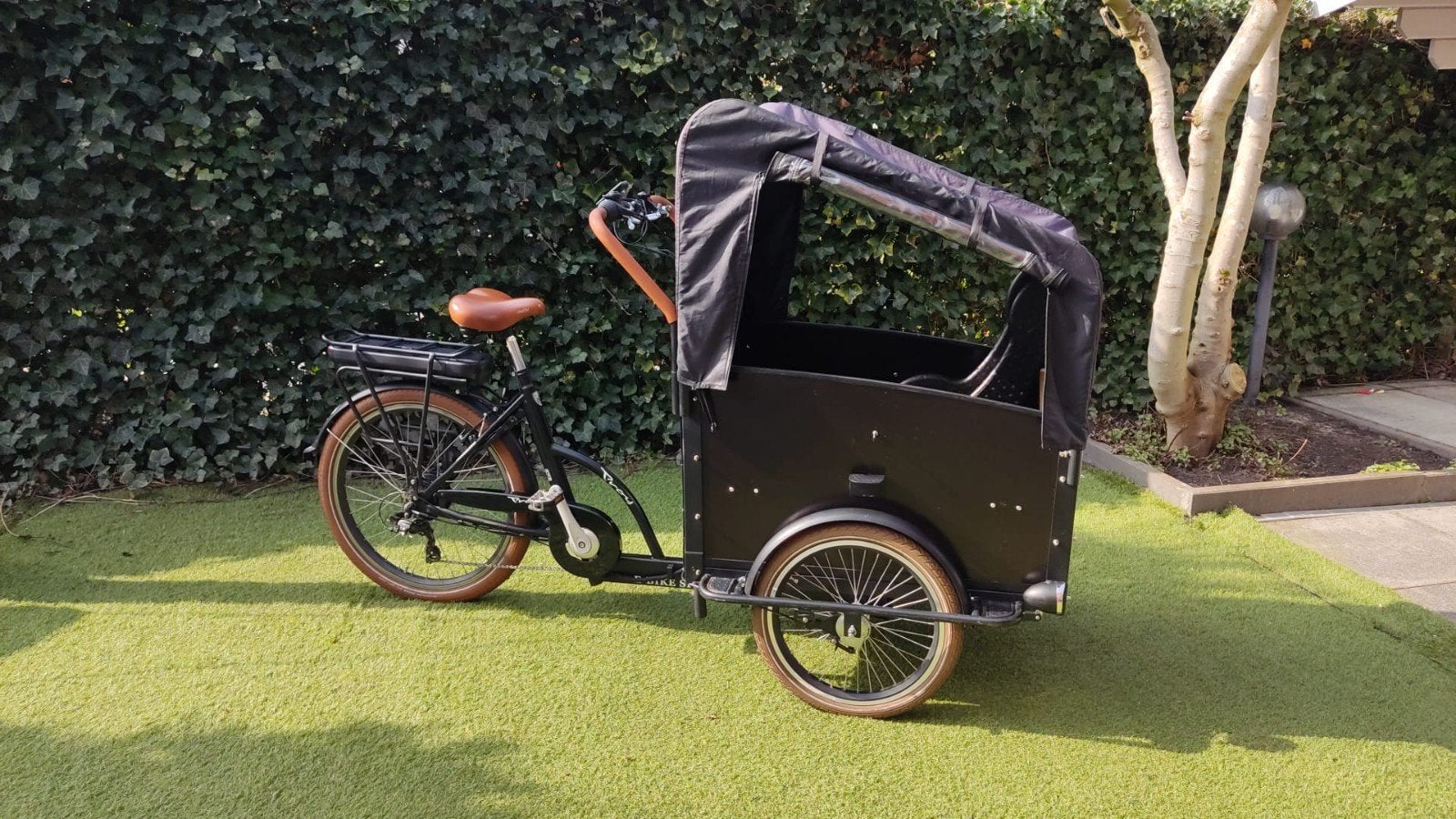 Elektrische Bakfiets van Troy met certificaat, 4 kinderen of meer, Huif, Zo goed als nieuw, Ophalen