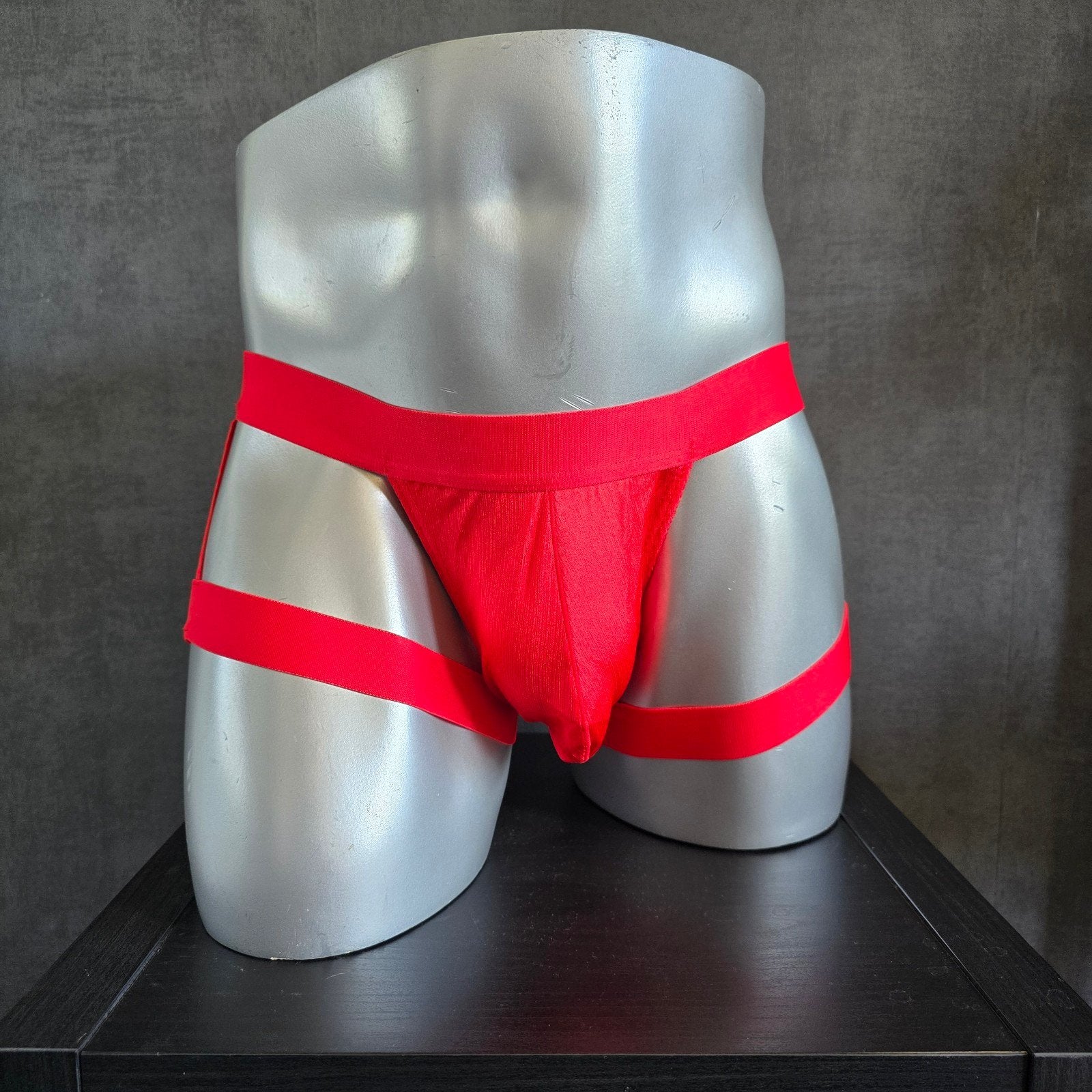 String met Straps, Verzenden, Rood, Slip