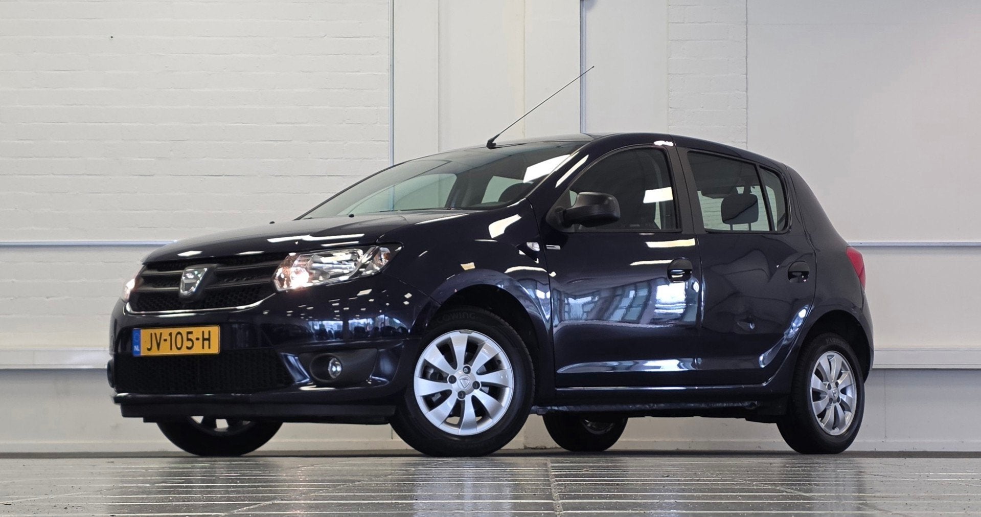 Dacia Sandero 0.9 TCe S&S Robust 1e Eigenaar Airco Mooi!, Auto's, Voorwielaandrijving, Gebruikt, 937 kg, Blauw