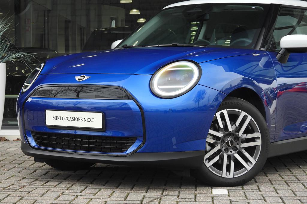 MINI Hatchback Cooper E Classic / Pakket S / 17 inch Paralle, Auto's, Mini, Stof, Gebruikt, Met garantie (alle), Origineel Nederlands
