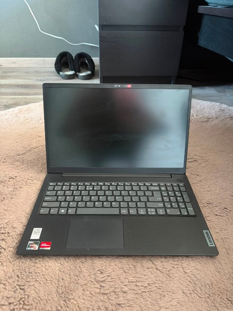 Lenovo V15 (Ryzen 5)  Z.g.a.n. (1,65 kg)  Studielaptop, Computers en Software, Lenovo V15, 256 GB, Met videokaart, 8 GB