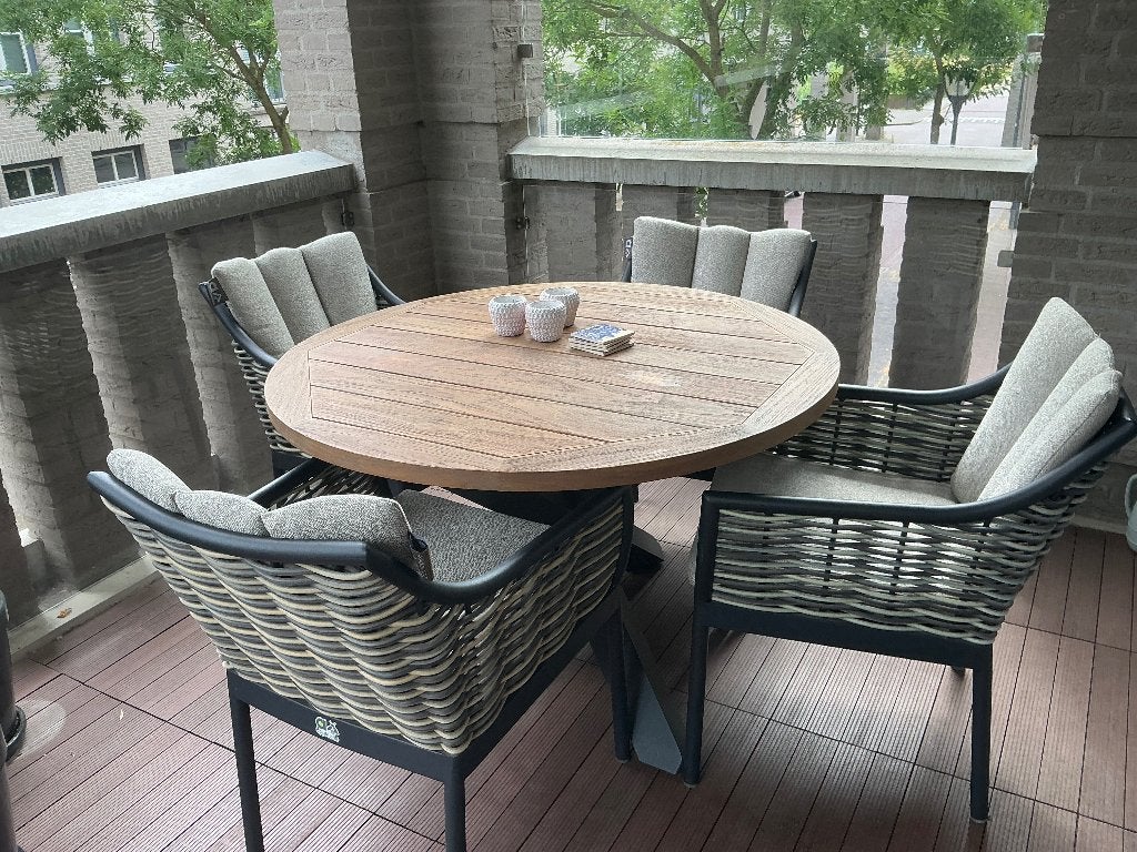 Ronde tuintafel met 4 stoelen, Tuin en Terras, Tuinsets en Loungesets, Ophalen, 4 zitplaatsen, Kunststof, Gebruikt