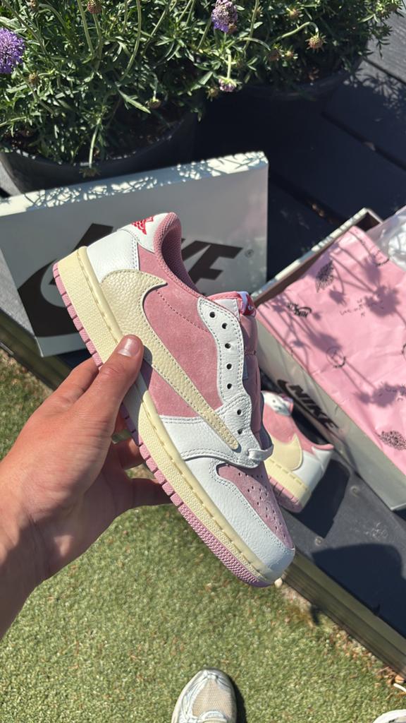 travis scott roze schoenen 39, Ophalen of Verzenden, Nieuw, Schoenen