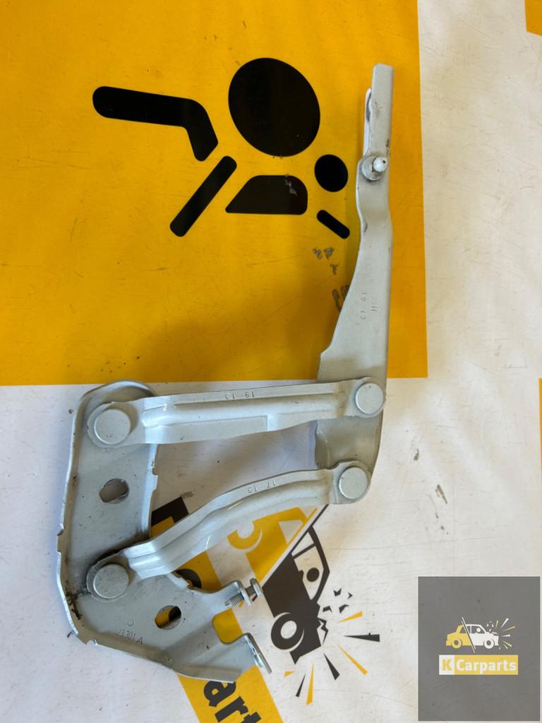 Motorkapscharnier links Audi A1 8X 8X0823301A, Info@fabrikant.eu, Fabrikantstraat 1
1000 AA  Amsterdam, NL, Fabrikant BV, Gebruikt