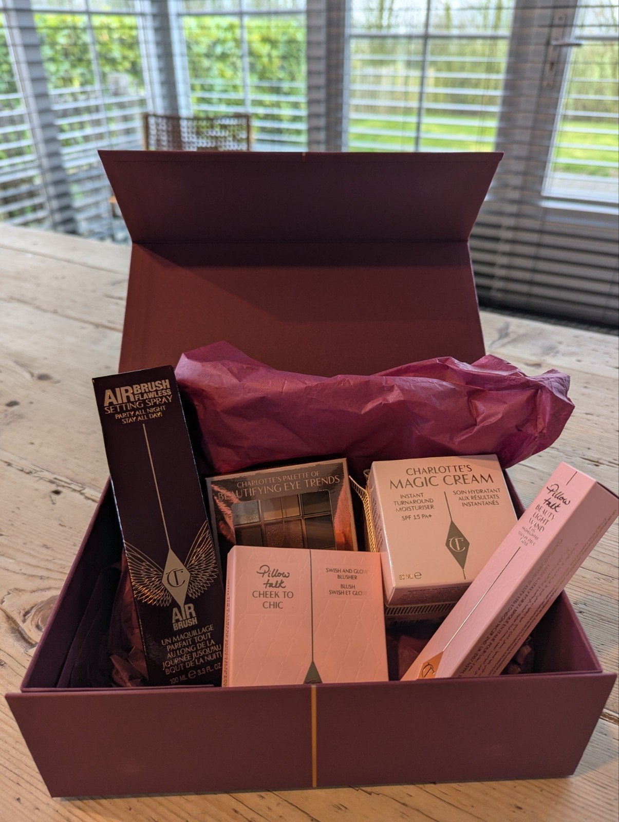 Charlotte Tilbury Make-up Set - Helemaal Nieuw, Overige kleuren, Gehele gezicht, Nieuw, Ophalen of Verzenden