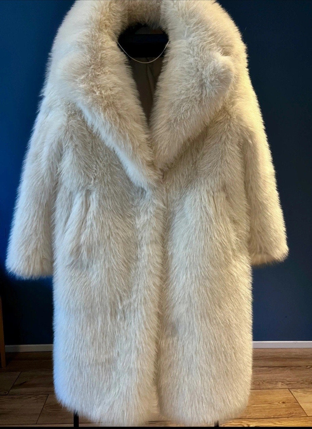 Bershka bontjas maat M nieuw - Oversized model, Maat 38/40 (M), Verzenden, Wit, Nieuw