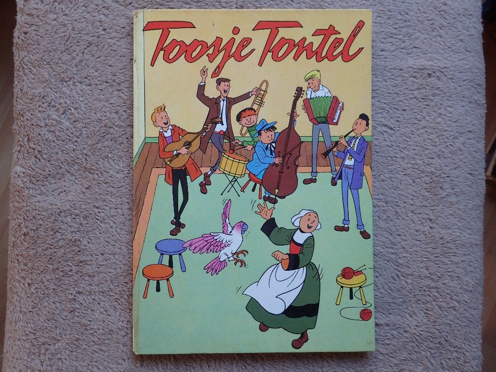 Toosje Tontel stripboek, hardcover, in nette staat., Boeken, Stripboeken, Eén stripboek, Ophalen of Verzenden, Zo goed als nieuw