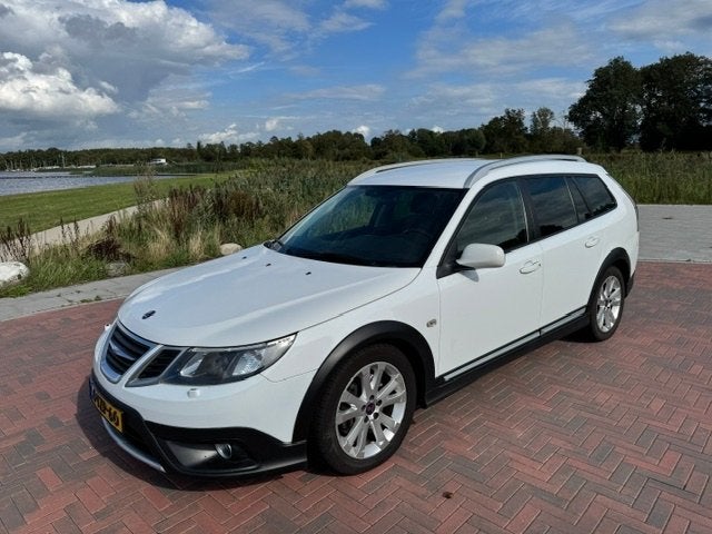 Saab 9-3X TTiD Aut. l Navi l Leder l 186.000 km, Auto's, Saab, Zwart, 4 cilinders, 179 pk, Wit