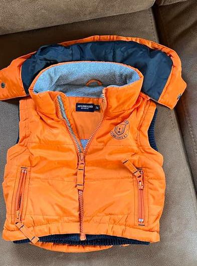 Fijne bodywarmer Mc Gregor maat 74, Ophalen of Verzenden, Zo goed als nieuw, Jongetje of Meisje, Jasje
