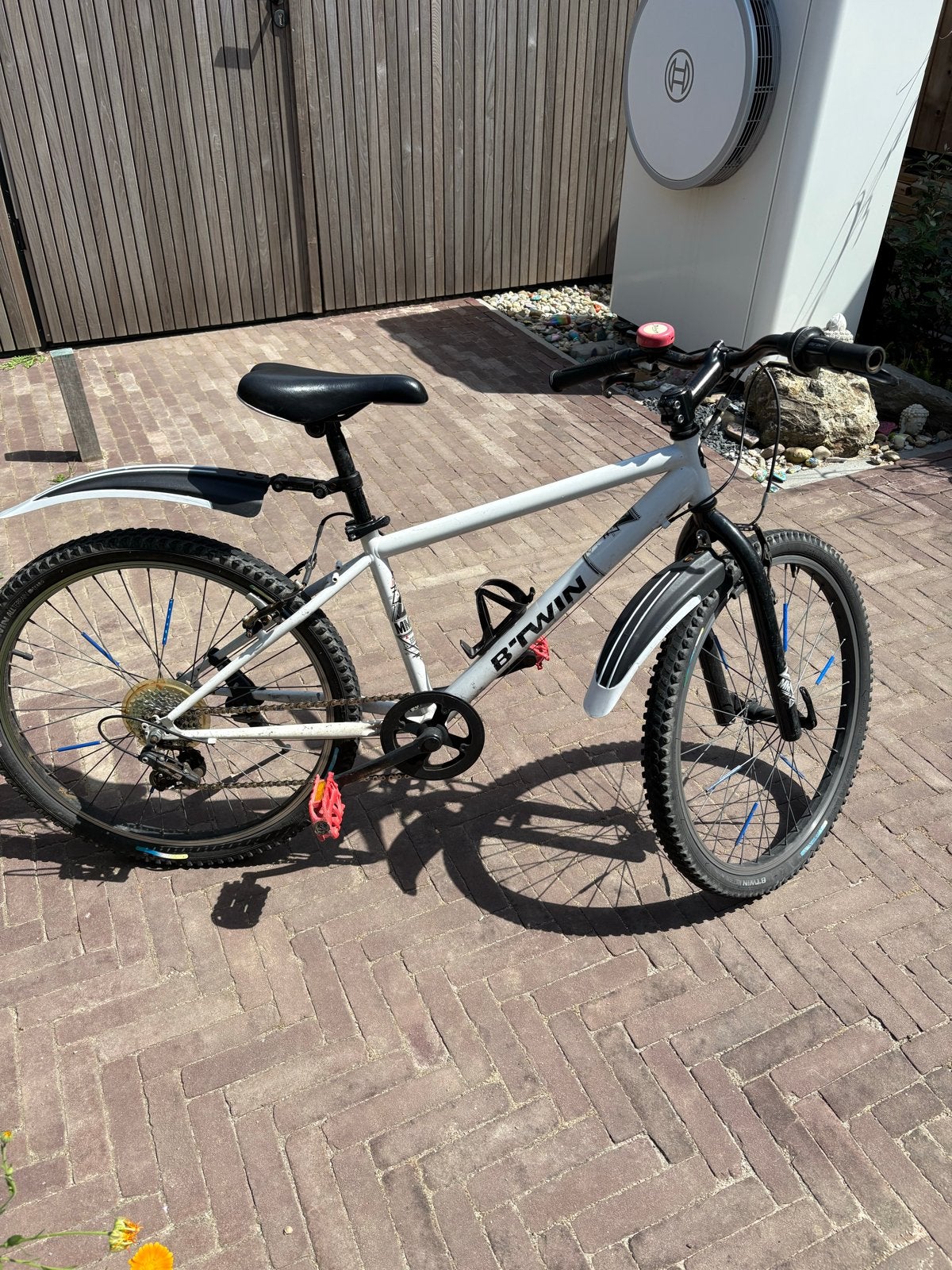 Btwin 20 inch mountainbike - Wit/Zwart, Fietsen en Brommers, Ophalen, Gebruikt, Velgrem, 20 inch of meer