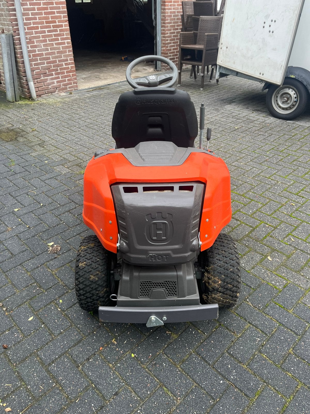 Foto 4 van Husqvarna R213C Zitmaaier - Zo goed als nieuw