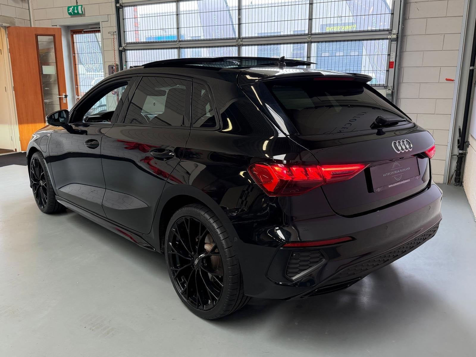 Audi A3 Sportback 40 TFSI e S-Line, Pano, Camera, carplay, S, Auto's, 8 kWh, Gebruikt, 4 cilinders, 1535 kg